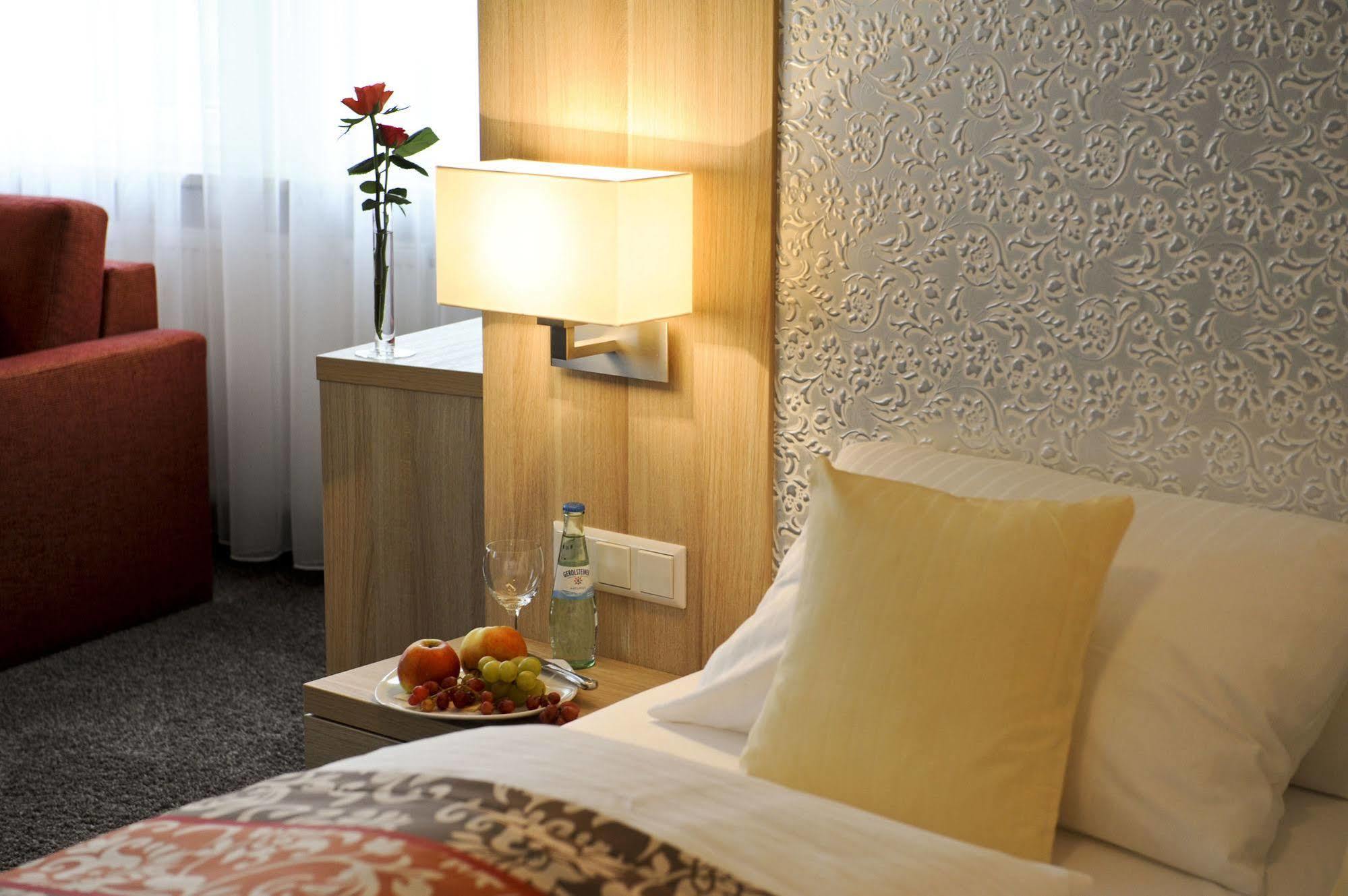 Hotel Hellers Twenty Four II -24H-Check-In- FDH Eksteriør billede